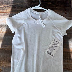Swiftly Tech Short-Sleeve Shirt 2.0